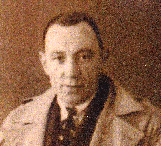 Photo of photos/Donald Francis McLennan 1897-1958 portrait crop